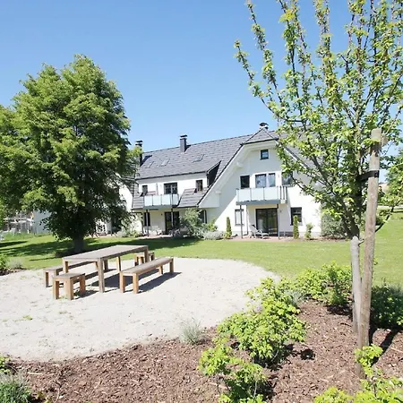 Apartment Strandnahe Rex Rugia: Terrasse Mit Ahoi Erlebnisbad-zugang